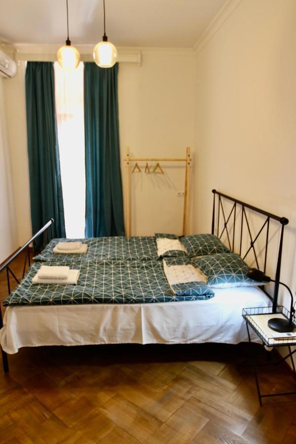 Pigeon Guest House 第比利斯 外观 照片